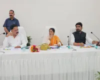 Giridih News: नगर निगम की नई इमारत में पहली बोर्ड बैठक संपन्न, विकास योजनाओं पर हुआ मंथन