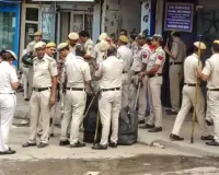 गर्लफ्रेंड के घर पर बॉयफ्रेंड की चाकू मारकर हत्या, नाबालिग समेत 5 गिरफ्तार, मेन आरोपी अभी भी फरार