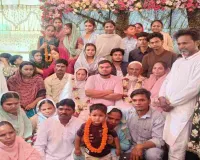 Koderma News: हज यात्रा पर रवाना हुए आजमीने हज यात्री , दुआ की महफ़िल में जुटे लोग