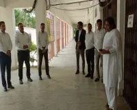 Bokaro News: न्यायालय कर्मी अरविन्द कुमार सिंह के निधन पर तेनुघाट कोर्ट में शोक सभा