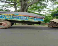 Pakur News: महेशपुर में ओवरलोड बालू की अवैध तस्करी जारी, प्रशासन की चुप्पी पर सवाल