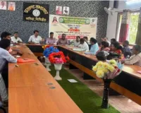 Giridih News: सरकारी योजनाओं की समीक्षा बैठक में BDO तिवारी सख्त, आवास और मनरेगा पर लगाई फटकार