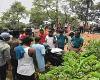 Dumka News: तेज रफ्तार का कहर: पेड़ से टकराई बाइक, जीजा-साला की दर्दनाक मौत
