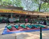 Ramgarh News: गोला प्लस टू स्कूल में समर कैंप शुरू, बच्चों ने योग और खेल में दिखाया दम
