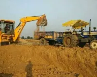 Sahebganj News: मिट्टी माफियाओं का तांडव: जेसीबी से सरेआम हो रहा अवैध उत्खनन, प्रशासन बेखबर
