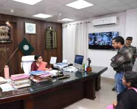 Pakur News: समाहरणालय में जनता दरबार, उपायुक्त ने सुनीं लोगों की समस्याएं