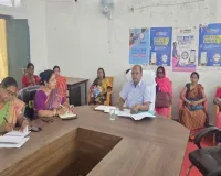 Dumka News: आंगनबाड़ी केंद्रों की समीक्षा बैठक, लापरवाही बरतने वाली 14 सेविकाओं से स्पष्टीकरण तलब