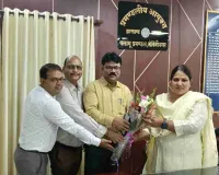 Palamu News: उपायुक्त संदीप कुमार और एसडीओ अजय रजक ने आयुक्त को दी जिले की अद्यतन जानकारी