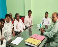 Ramgarh News: विधायक प्रतिनिधि जाकिर अख्तर ने सुनीं आम जनता की समस्याएं, कार्यालय प्रभारी गुलाम सरवर भी रहे उपस्थित
