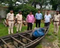 Sahebganj News: उधवा झील में वन विभाग का शिकंजा, जाल लेकर घुसा था शख्स, खुद जाल में फंसा आरोपी