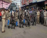 Hazaribagh News: मुख्य चौक पर पुलिस का शक्ति प्रदर्शन, बकरीद को लेकर एसडीपीओ अमित आनंद के नेतृत्व में मॉक ड्रिल