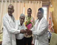 Koderma News: कांग्रेस का बड़ा सांगठनिक कदम, जिला प्रभारी विजय यादव की मौजूदगी में 'शिकायत एवं निवारण कार्य दिवस' का आयोजन