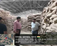 Dumka News: डीएसओ डॉ राजशेखर ने किया रामगढ़ स्थित राज्य खाद्य निगम गोदाम का औचक निरीक्षण