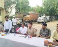 Hazaribagh News: बकरीद पर्व को सौहार्दपूर्ण और शांतिपूर्ण माहौल में मनाने पर जोर, चौपारण थाना में शांति समिति की बैठक आयोजित