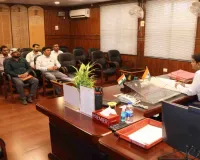 Dumka News: निर्बाध बिजली आपूर्ति पर डीसी सख्त, उपायुक्त अभिजीत सिन्हा ने विद्युत अधिकारियों के साथ की समीक्षा बैठक