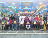 Koderma News: रोटरी सभागार में 'झुमरी तिलैया के हुनरबाज' शो का भव्य आयोजन