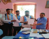Deoghar News: कॉलेज में शीतल पेयजल और कैंटीन की मांग पर एनएसयूआई का प्रदर्शन