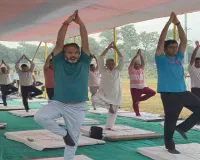 योग दिवस से पहले गिरिडीह में बड़ा अभियान, उपायुक्त ने किया सामूहिक योगाभ्यास