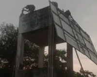 Sahebganj News: पथरा गांव में एनटीपीसी का बड़ा सोलर पैनल उखड़ा, बाल-बाल बचे ग्रामीण