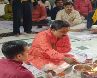 Koderma News: माँ मथुरासिनी दरबार मंडल का सजा प्रथम दरबार, भजन-कीर्तन में झूमे श्रद्धालु