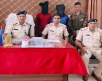 Pakur News: मुफ्त में गहने चमकाने का झांसा, महिलाओं को लाखों का चूना लगाने वाले दो ठग गिरफ्तार
