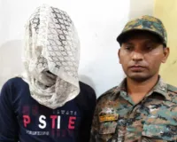 Hazaribagh News: दारू थाना पुलिस का बड़ा एक्शन, दो अलग-अलग मामलों के अभियुक्त गिरफ्तार