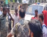 गिरिडीह: मामूली खरोंच पर 108 एंबुलेंस को बनाया बंधक! 20 मिनट तक सड़क पर रुकी रही आपातकालीन सेवा