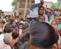 नवाडीह में मां-बेटे की कुल्हाड़ी व हथौड़े से हत्या, खून से लथपथ शव मिलने पर मचा हड़कंप, जांच में जुटी पुलिस