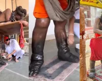Viral Video: 12 साल से न बैठे, न लेटे! शिवभक्त साधु की तपस्या का वीडियो हुआ वायरल