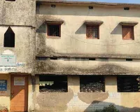 जमुआ पशुपालन कार्यालय में ताला, तड़प रहे मवेशी और दर-दर भटक रहे बेबस किसान