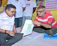 प्रशासनिक संवेदनशीलता की मिसाल: उपायुक्त ने खुद गाड़ी रुकवाकर खत्म कराया सतीश जायसवाल का अनशन