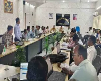 Giridih News: डीडीसी स्मृता कुमारी ने की पीएम आवास और मनरेगा योजनाओं की समीक्षा