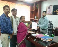 बलियापुर में गहराया जल संकट; प्रखंड प्रमुख पिंकी देवी ने डीसी को सौंपा मांग पत्र