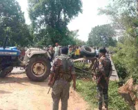 Hazaribagh News: भगहर रोड पर अवैध बालू लदा ट्रैक्टर पलटा, सेल्हारा के चालक की मौके पर मौत