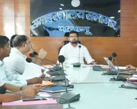 Palamu News: उपायुक्त दिलीप सिंह शेखावत ने खरीफ तैयारियों और कृषि योजनाओं की समीक्षा की