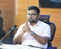 Palamu News: डीसी ने उद्योग विभाग द्वारा संचालित स्वरोजगार एवं उद्यम प्रोत्साहन योजनाओं की समीक्षा की 