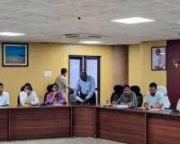 Dhanbad News: उप विकास आयुक्त ने लंबित डीसी विपत्रों की समीक्षा की, समयबद्ध समायोजन के दिए निर्देश