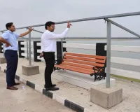 Dumka News: उपायुक्त अभिजीत सिन्हा ने सेल्फी ब्रिज के सौंदर्यीकरण कार्यों का किया औचक निरीक्षण