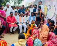 अरगड्डा कोयला खदान हादसे के बाद पीड़ित परिजनों से मिले बाबूलाल मरांडी