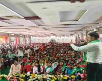 Giridih News: SIR को लेकर झामुमो का महामंथन, उत्सव उपवन में बूथ सम्मेलन आयोजित