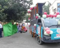 Sahebganj News: उपायुक्त दीपक कुमार दुबे ने नशामुक्ति जागरूकता रथ को दिखाई हरी झंडी