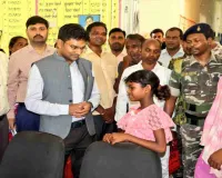 Dumka News: उपायुक्त अभिजीत सिन्हा ने अबुआ प्रमाण पत्र शिविर का किया औचक निरीक्षण