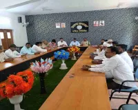 Giridih News: मुहर्रम को लेकर प्रखंड सभागार में अनुमंडल स्तरीय शांति समिति बैठक संपन्न