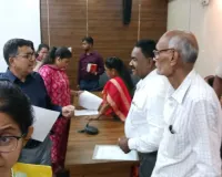 Bokaro News: अधिवक्ता संघ भवन निर्माण के लिए जमीन आवंटन को लेकर उपायुक्त से मिले पदाधिकारी