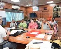 गिरिडीह जनता दरबार में उपायुक्त रामनिवास यादव ने सुनीं 70 से अधिक लोगों की शिकायतें