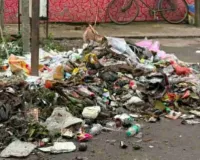 Sahebganj News: वार्ड संख्या-4 में अधूरी सफाई से आक्रोश, नगर पंचायत की व्यवस्था पर उठे सवाल