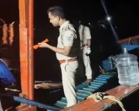 बंगाल में समुद्र से बरामद हुआ लापता ट्रॉलर, 9 की मौत, 6 मछुआरे अब भी लापता