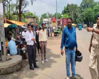 पाकुड़ में विशेष वाहन जांच अभियान, हेलमेट और दस्तावेजों की हुई सघन जांच
