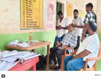 Pakur News: झामुमो जिलाध्यक्ष अजीजुल इस्लाम ने लिट्टीपाड़ा के विभिन्न मतदान केंद्रों का किया निरीक्षण
