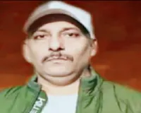 Sahibganj News: एससी-एसटी एक्ट केस में घिरे झामुमो नेता सुरेंद्र यादव, पुलिस ने घर पर मारा छापा
